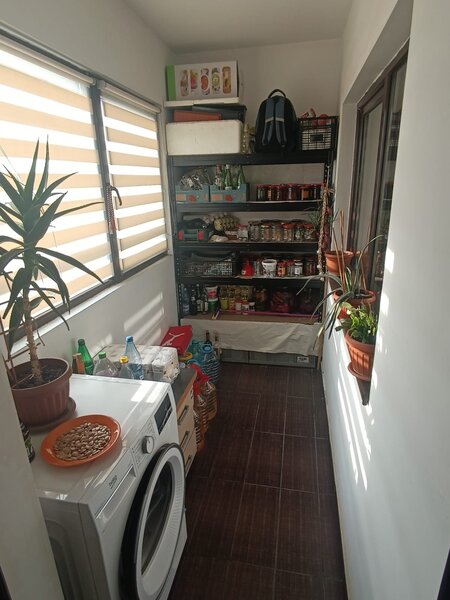 Bragadiru, Cristalului, vizavi complex LaStrada,